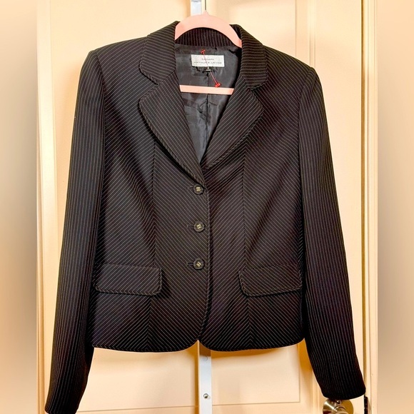 Tahari/Arthur S. Levine Black Pinstriped Blazer - Picture 1 of 5